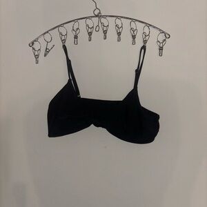 Black Classic l Bikini Top